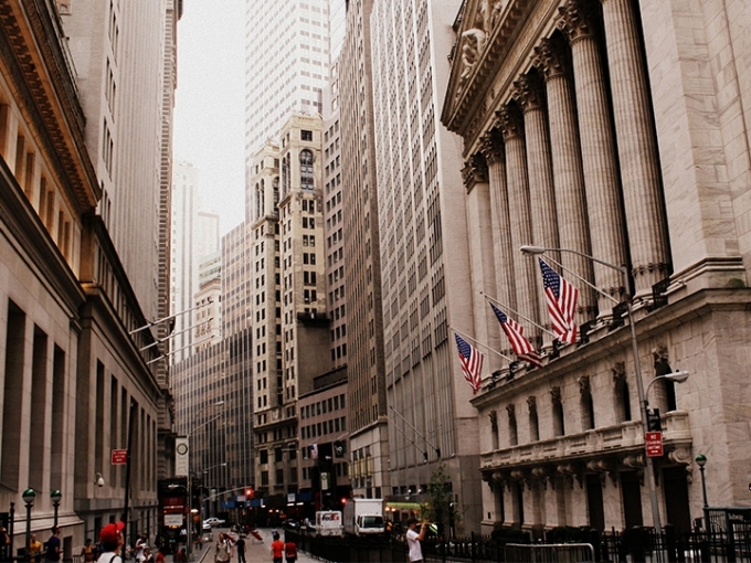 ...chứa được một khu phố tài chính tại New York