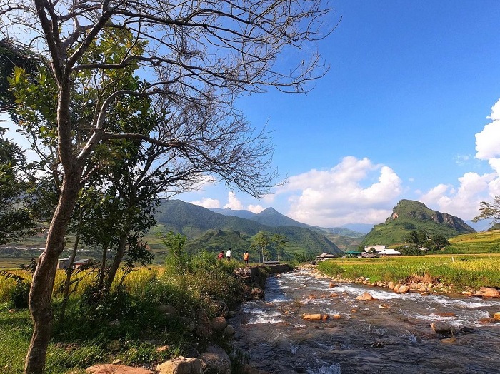 Ngắm trọn vẹn cảnh đẹp bình yên của Lìm Thái bên bờ suối Ảnh: @wecheckinvn