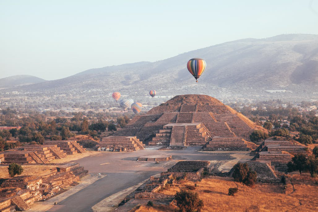 Thành phố cổ Teotihuacan nằm trong thung lũng Mexico xinh đẹp
