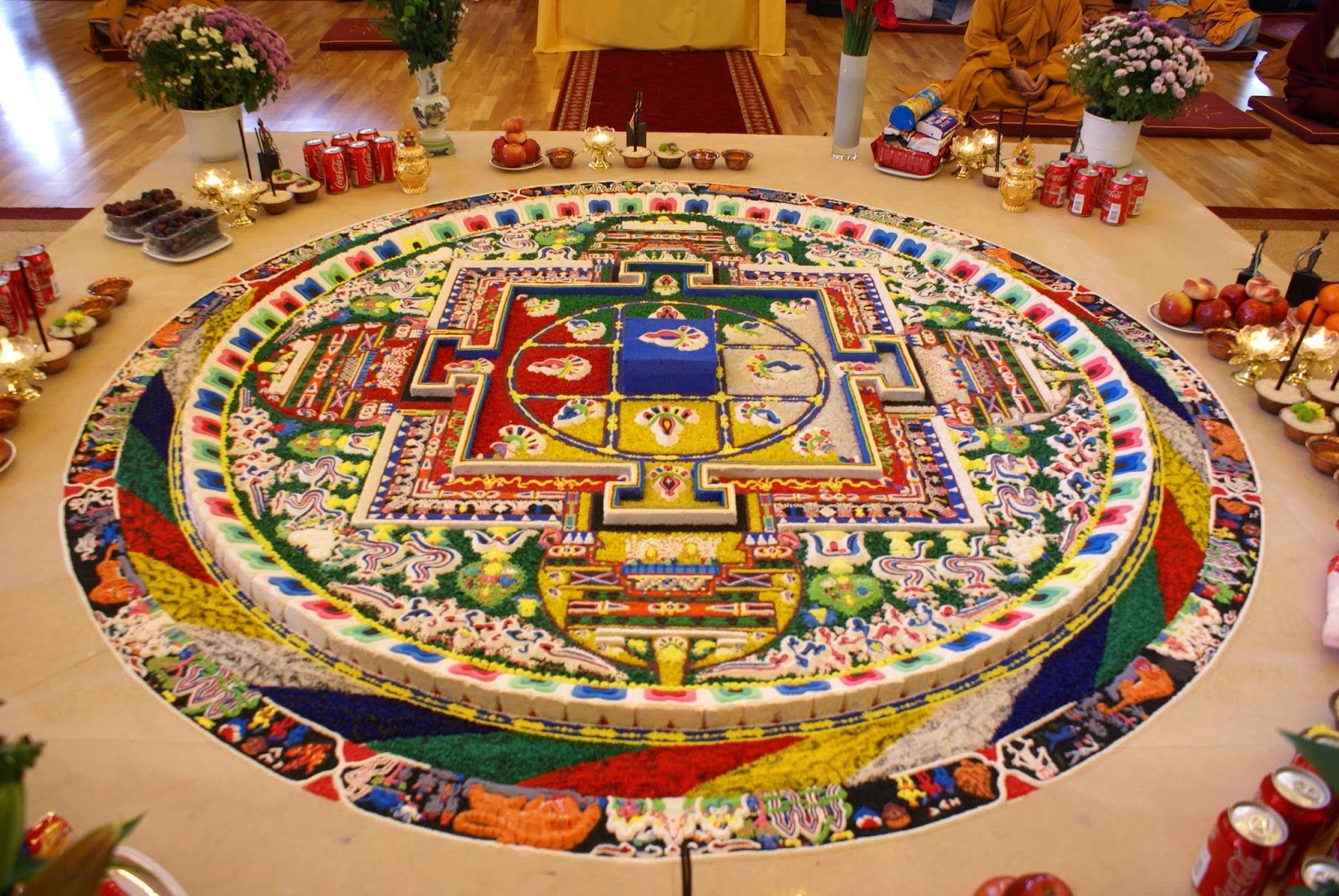 Mandala cát: Một lời nhắc nhở rằng không có gì tồn tại mãi mãi