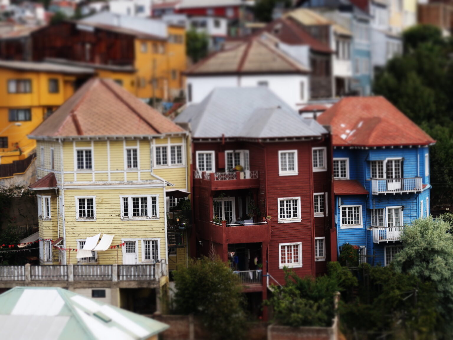Những tòa nhà đầy màu sắc ở Valparaíso, Chile