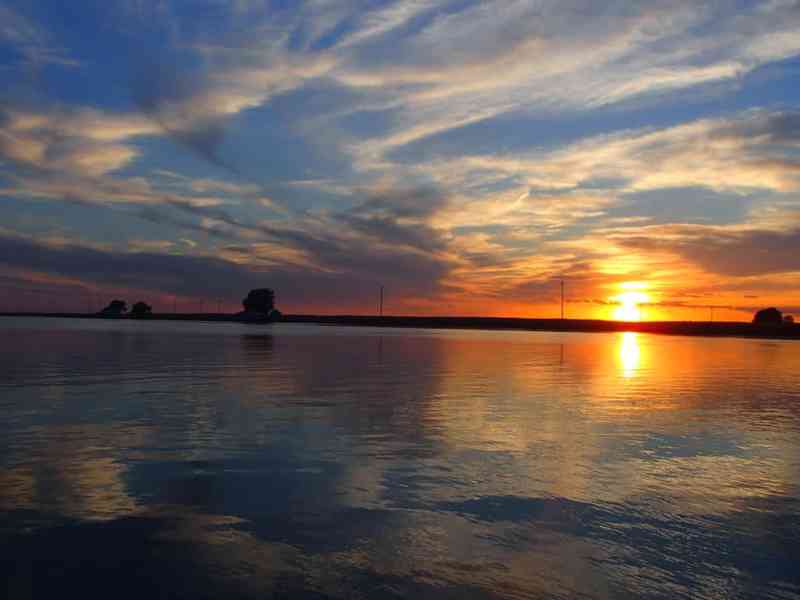 15-best-lakes-in-michigan_10