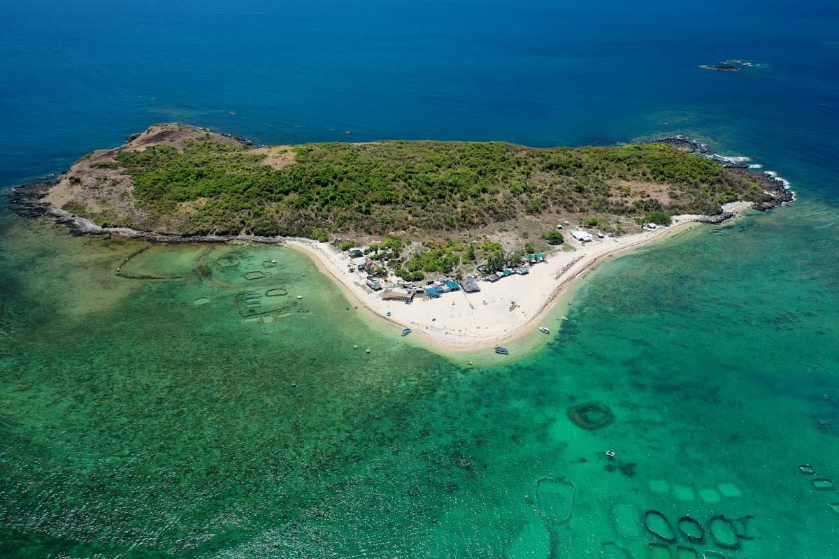 dao-hon-chua-phu-yen-c
