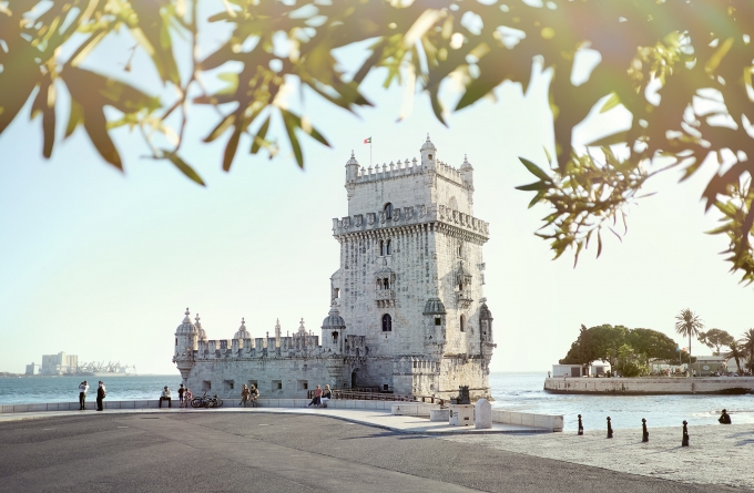 Dù là thủ đô của đất nước Bồ Đào Nha, Lisbon sẽ khiến bạn vô cùng ngạc nhiên khi giá cả khi du lịch tại đây chẳng hề đắt đỏ tí nào Ảnh: Alex Paganelli