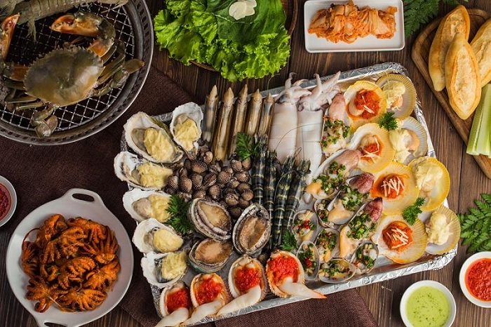 Đến với bán đảo Phương Mai, du khách đừng quên thưởng thức nhiều đặc sản hấp dẫn của mảnh đất Bình Định