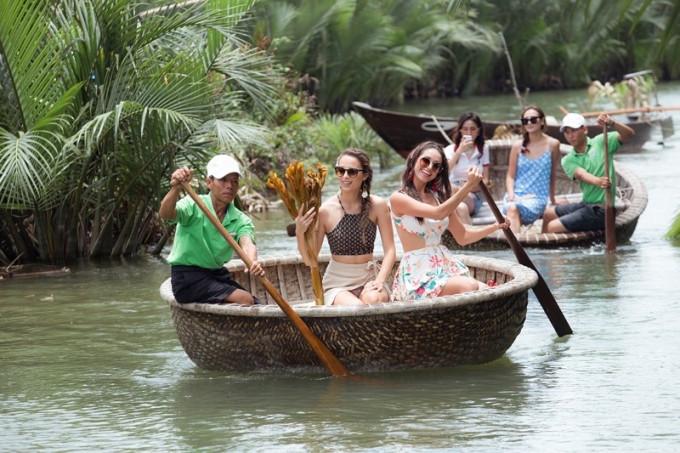 Người nước ngoài rất thích hình thức du lịch sông nước ở Việt Nam