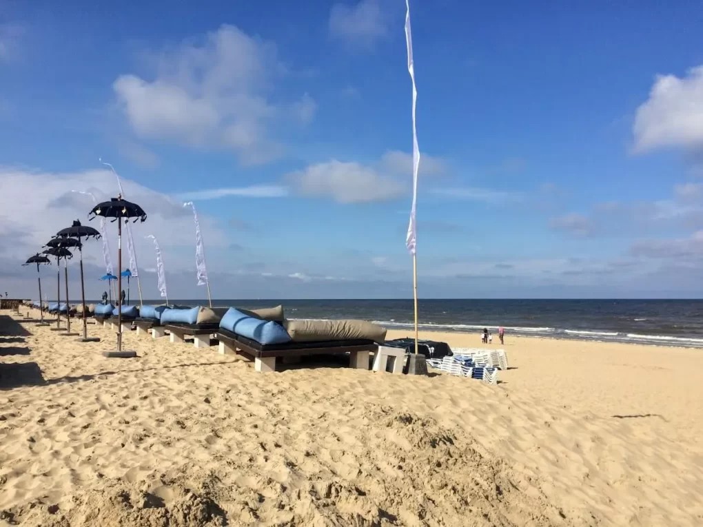 Zandvoort-beach-Amsterdam-1020x765