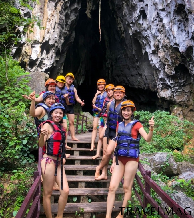 Lối vào Hang Tối - một trong những những hang động đẹp nhất của Vườn quốc gia Phong Nha – Kẻ Bàng