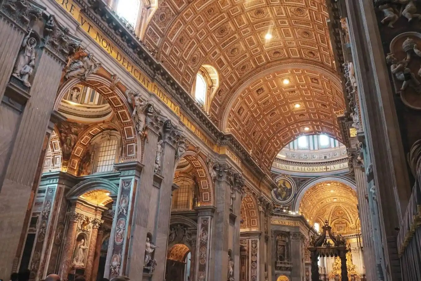 Saint-Peters-Basilica-interior-in-Vatican-City