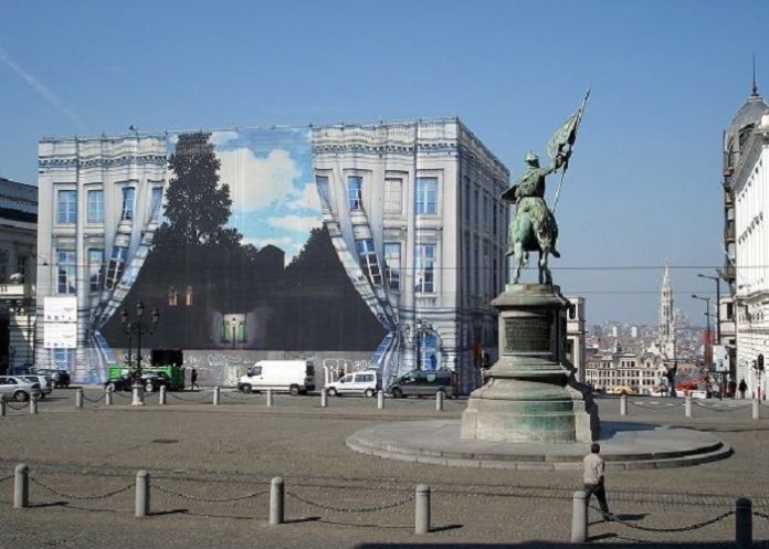 kham-pha-bao-tang-Magritte-hap-dan-696x497