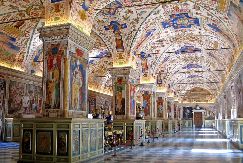 Vatican Museums là một trong những viện bảo tàng hàng đầu trên thế giới và là nơi mà bất kỳ du khách yêu nghệ thuật và văn hóa nào cũng nên ghé thăm ít nhất một lần