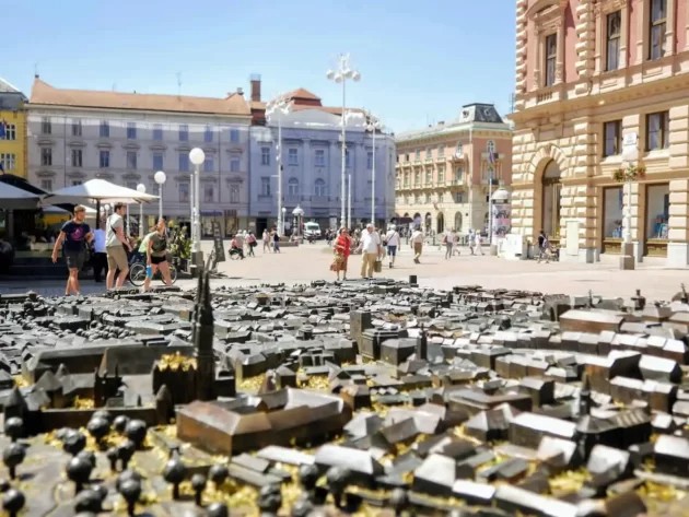 Model-of-Zagreb-close-to-Ban-Jelacic-square-630x473