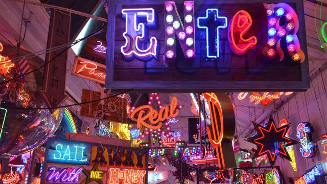 gods-own-junkyard-012d986cddaccbdecafbd381e9a58049