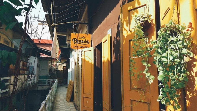 @lapensee.cafe_librairie