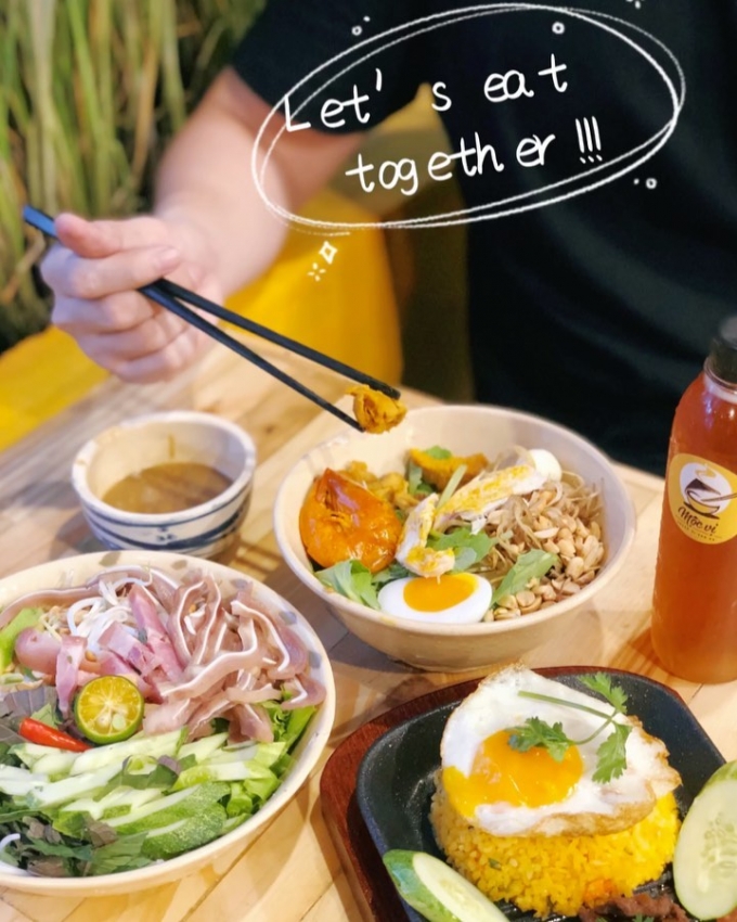 Bún mắm nêm đặc sản trứ danh miền Trung (Ảnh: @foodie.bitches)