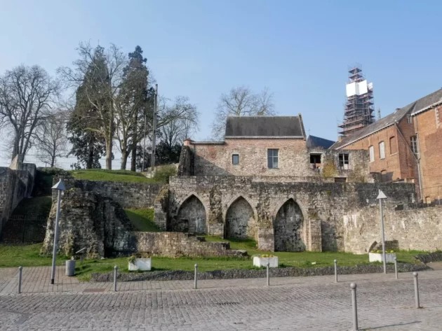P1280861-630x473