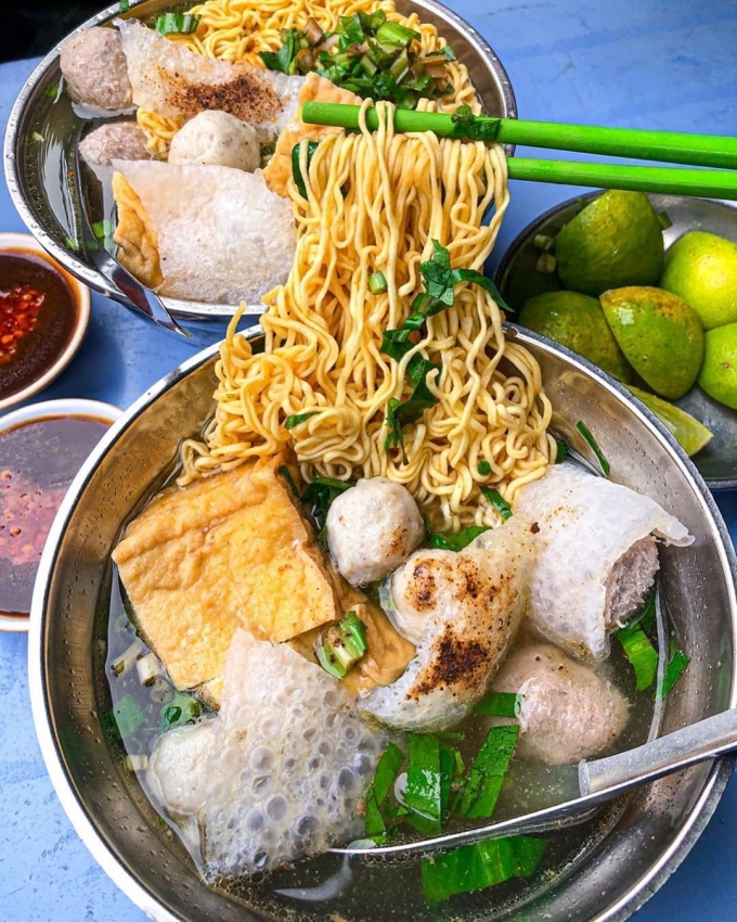 Hương vị ngon tuyệt đỉnh, mức giá chỉ dao động từ 25.000 - 35.000 đồng/tô (Ảnh: @now.vn_saigon)
