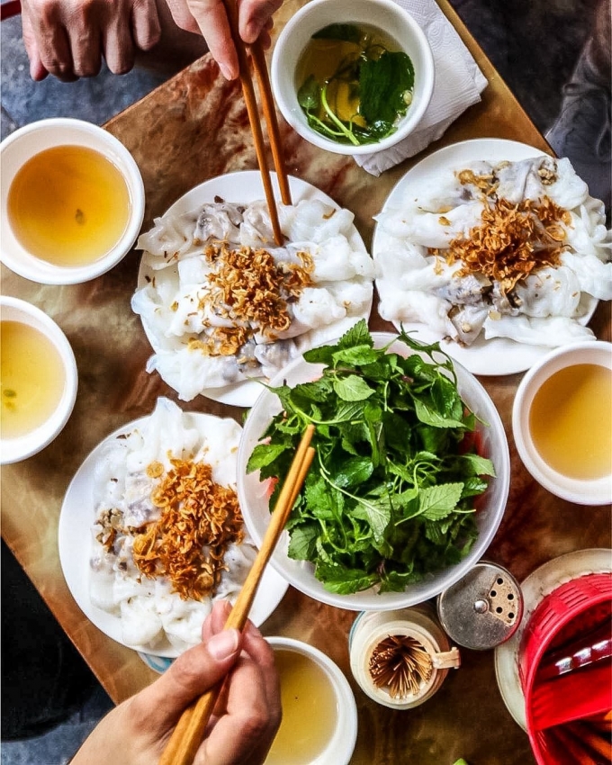 Vào buổi sáng, bánh cuốn là một trong những món ăn bình dị của người Việt (Ảnh: @vietnamtourismboard)