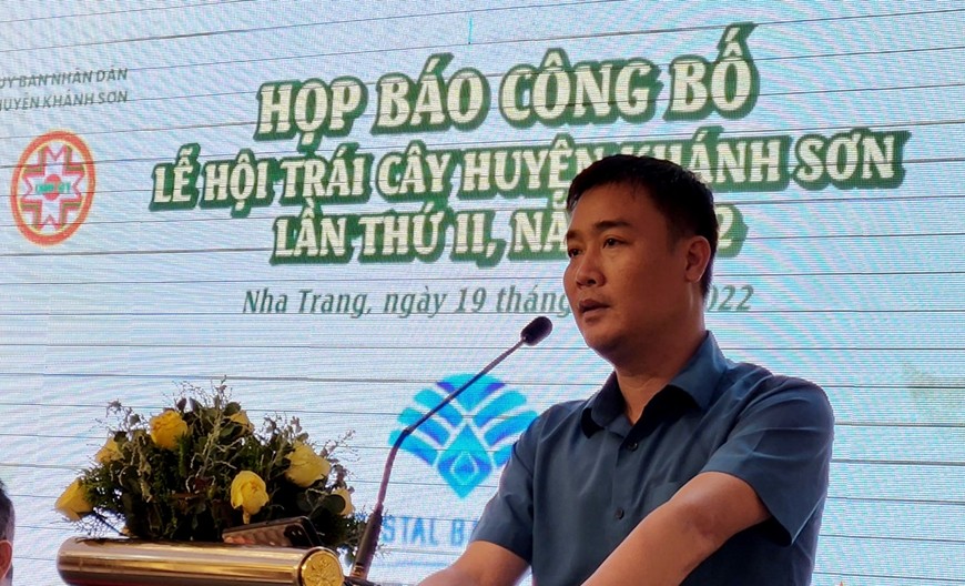 Ngoài tài trợ khinh khí cầu và dù lượn, Tập đoàn Du lịch Crystal Bay còn tài trợ hơn 100 chiếc lều Mông Cổ đặt ở đồi thông Tô Hạp