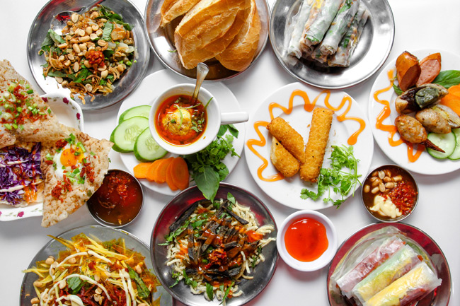 Từ những món ăn Việt... Ảnh: Internet