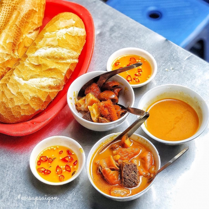 Phá lấu – món ăn hấp dẫn làm nên tên tuổi của ẩm thực Sài Thành