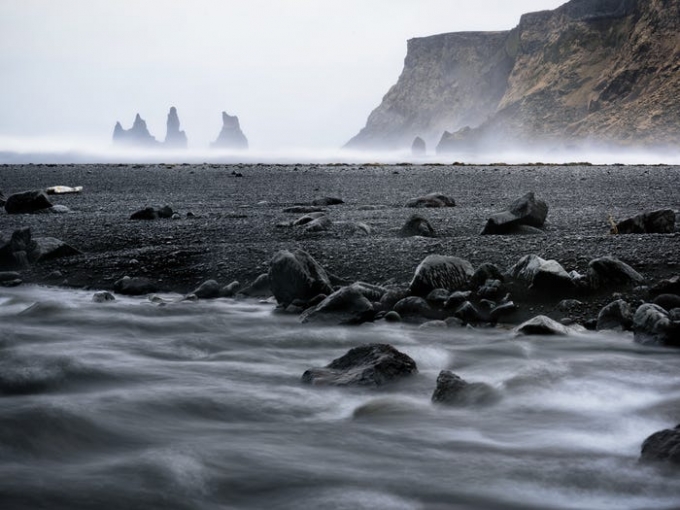 Bãi biển Reynisfjara, Iceland - 1 trong những bãi biển đặc biệt