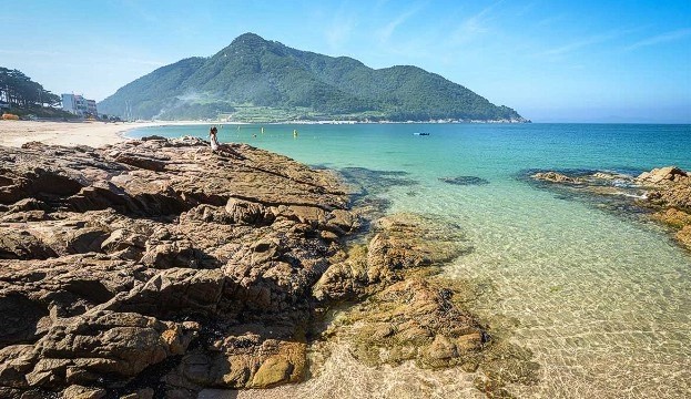 Vẻ đẹp hoang sơ, kỳ vĩ của hòn đảo được mệnh danh là nơi thời gian ngưng đọng của Hàn Quốc