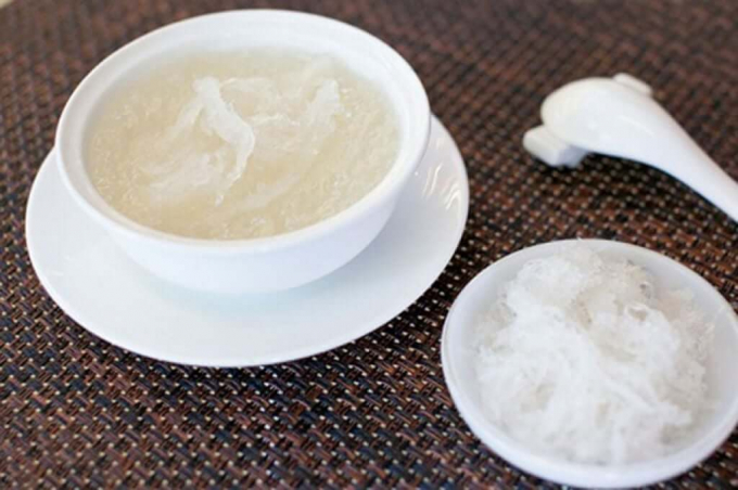 Dưỡng nhan cùng yến sào chưng sữa tươi