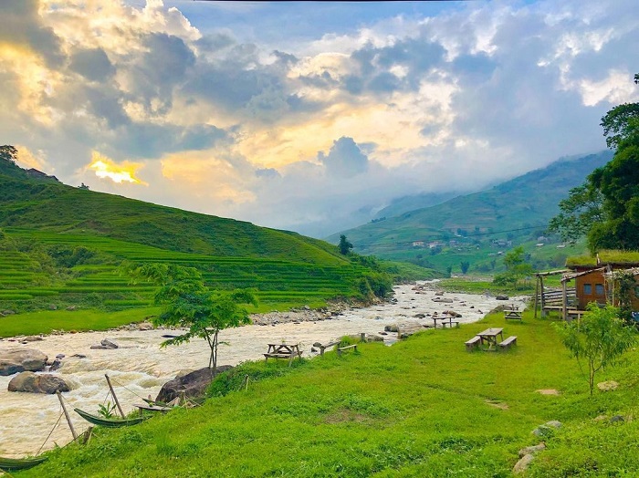 Suối Mường Hoa Sapa