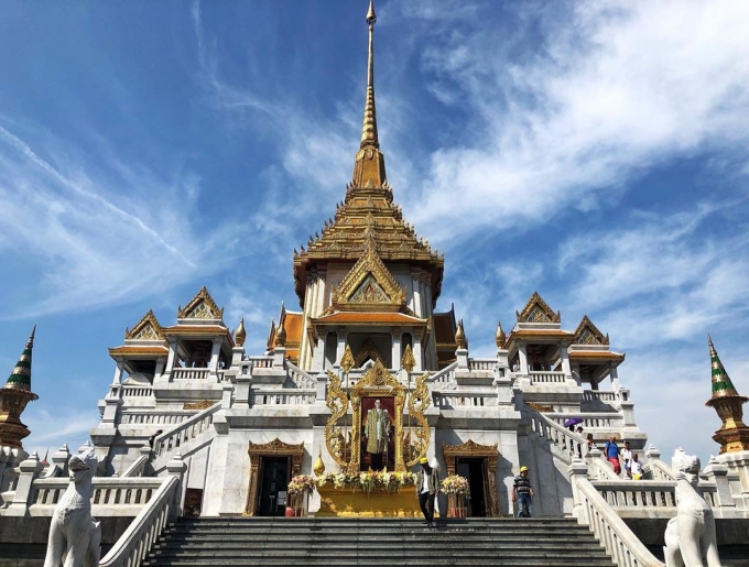 Vẻ đẹp lung linh, sự linh thiêng và thanh tịnh vốn có của chùa Wat Traimit