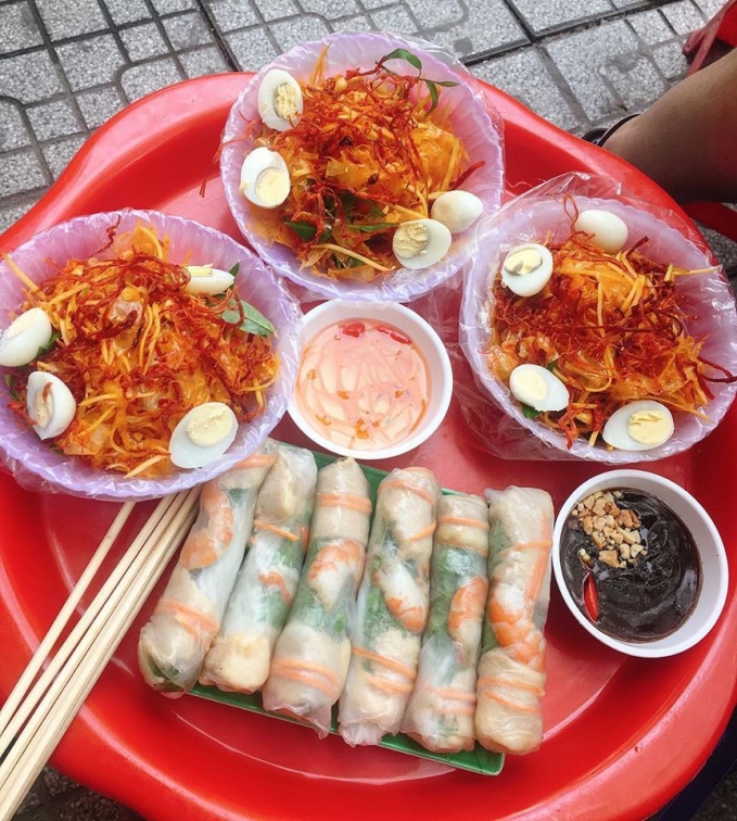 quan-banh-trang-tron -ngon-4