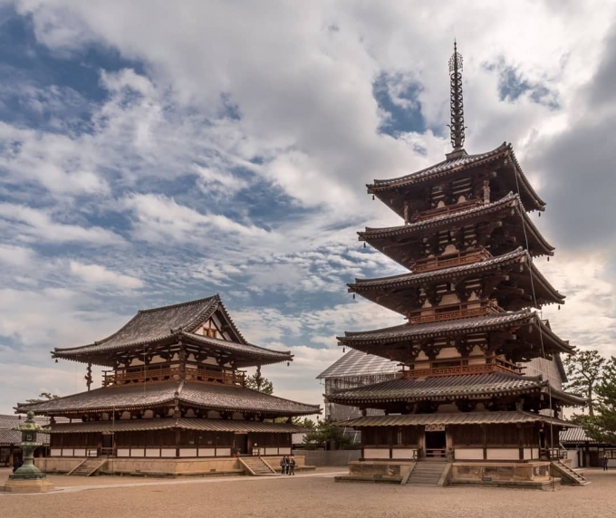 Toàn bộ khung cảnh ngôi chùa cổ Hōryū-ji lâu đời ở Nhật Bản (Ảnh: @viagemmaiscultura)