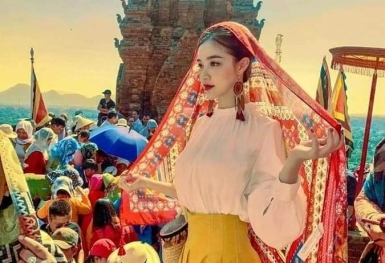 Rực rỡ sắc màu Katê Ninh Thuận năm 2022