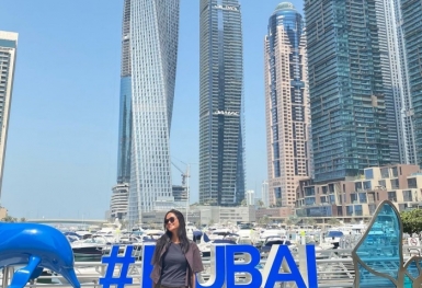 Hoa hậu H’Hen Niê check in Dubai, choáng váng trước chợ vàng The Gold Souk