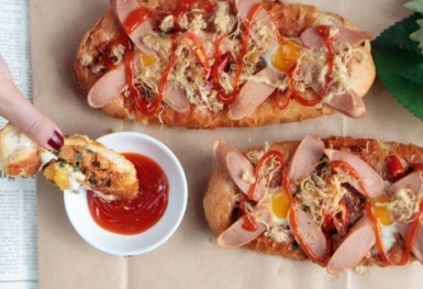 Cách làm bánh mì nướng muối ớt 'ăn một lần là nhớ mãi'