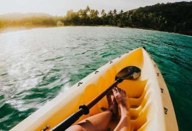 Chèo kayak view đẹp ở đâu tại Việt Nam?