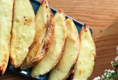 Bánh mì phô mai Hạ Long - món ăn đặc sản gây tò mò bậc nhất