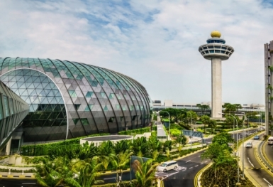 Chiêm ngưỡng cận cảnh kiến trúc độc đáo của sân bay Changi Singapore
