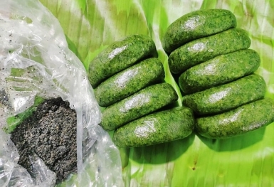 Thưởng thức bánh ngải Lạng Sơn dẻo dẻo, thơm ngon khó cưỡng