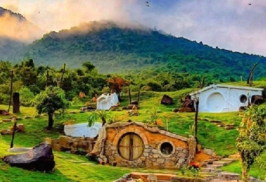Lạc vào xứ xở thần tiên Làng Hobbit Huế tọa lạc trên đỉnh Bạch Mã