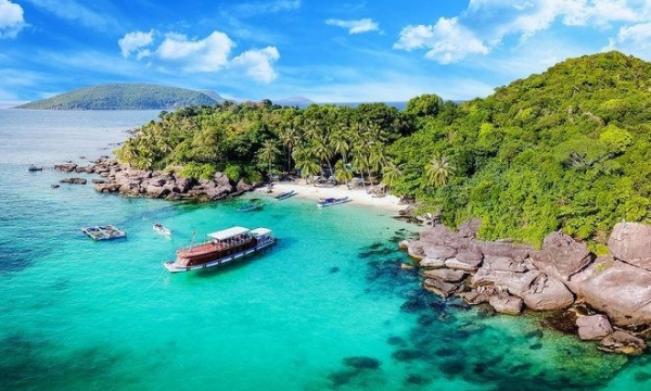 Ăn gì, chơi gì khi du lịch Côn Đảo?