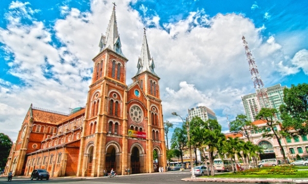 ‘Nghỉ thảnh thơi – chơi thỏa thích’ với chùm tour Sài Gòn giá tốt
