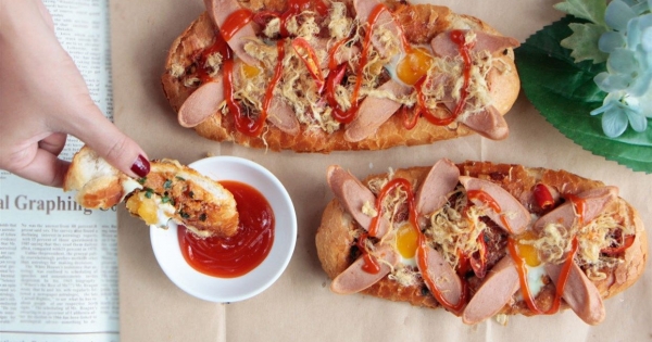 Cách làm bánh mì nướng muối ớt 'ăn một lần là nhớ mãi'