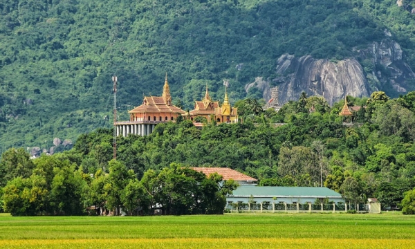 Chùa Tà Pạ – Tiên cảnh trên không độc đáo ở xứ An Giang