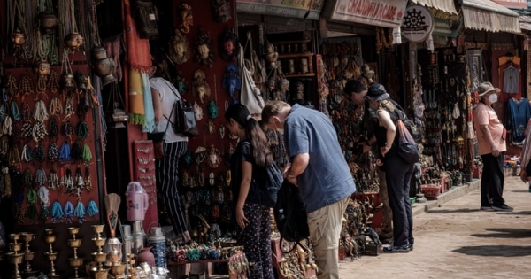 Bí quyết tránh bị chặt chém giá khi đi du lịch ở địa điểm xa lạ