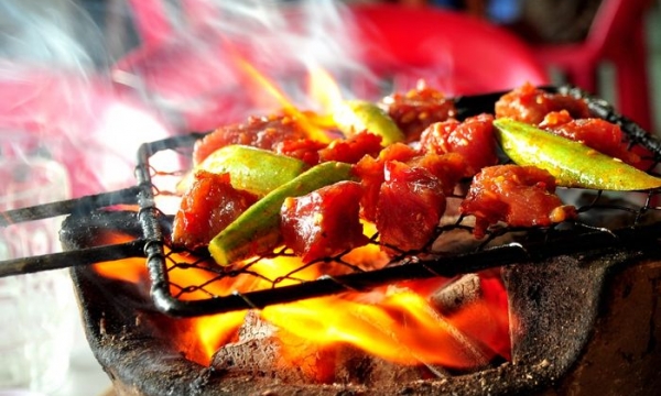 Bật mí food tour Nha Trang giá rẻ “ăn ngập mặt, quẩy banh nóc”