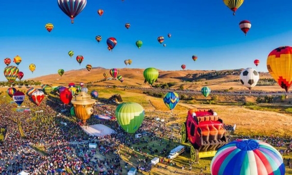 Quảng Bình: Festival khinh khí cầu 3 ngày liên liếp: Đi ngay chờ chi?