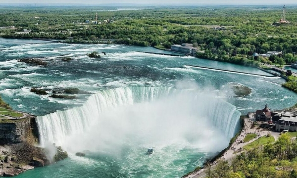 Nên đến tham quan thác Niagara vào thời gian nào?