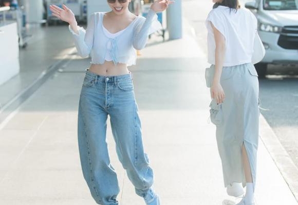 Diệu Nhi du lịch Thái Lan với Style “cực cháy” bên Ngọc Trinh