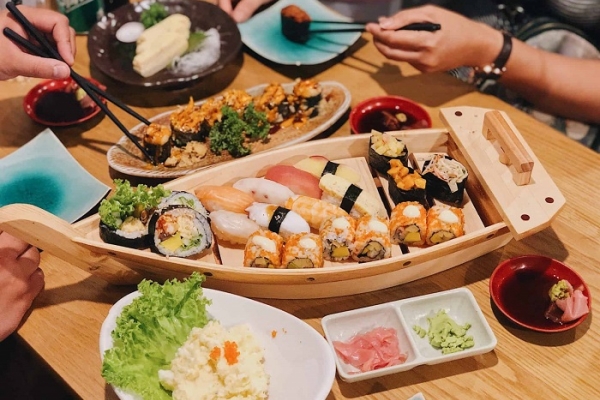 Nắm trong tay kinh nghiệm ăn sushi, đánh bay nỗi lo “sợ đồ sống”